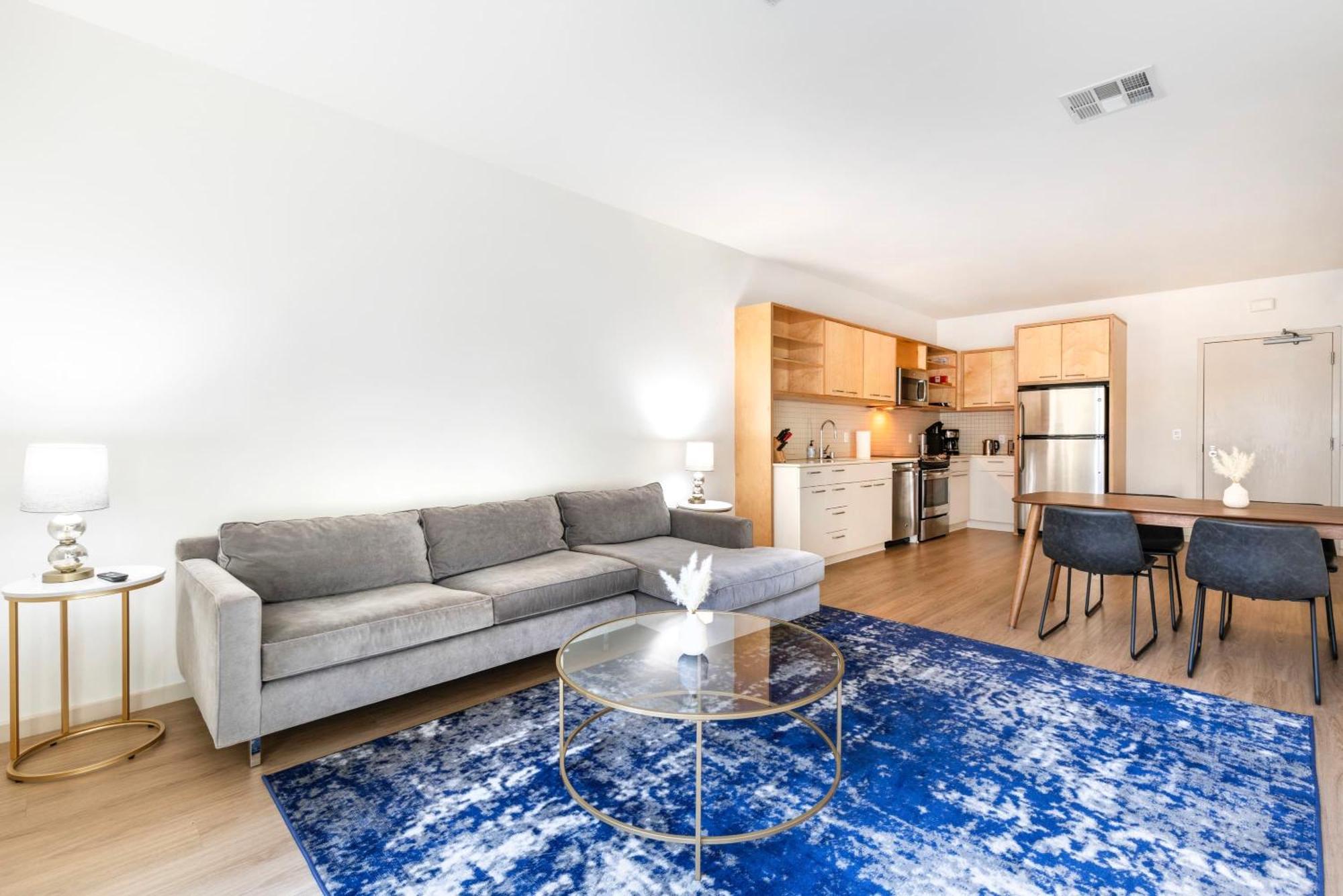Luxurious 2br Hollywood Apartamento